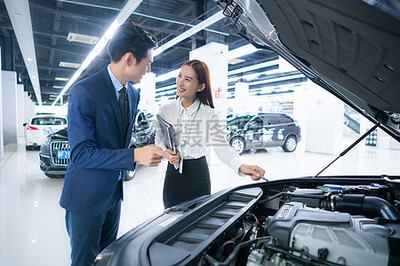 汽車銷售服務人員的專業介紹技巧